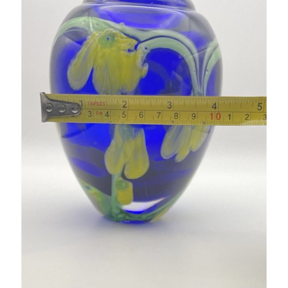Kusak Art Glass Vase In Cobalt Blue With Cased Yellow Flowers & Green Vines - Picture 9 of 13